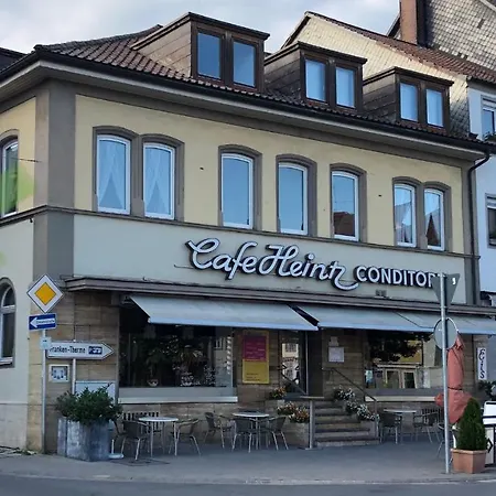 Ferienwohnungen&Zimmer Heintz Bad Königshofen - beste zentrale Lage am Marktplatz Bad Königshofen im Grabfeld Exterior foto