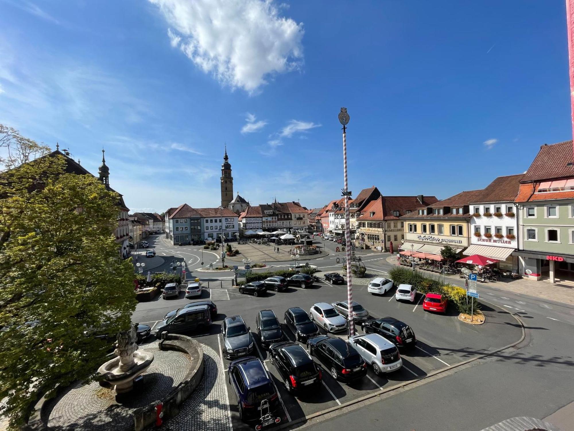 & Heintz - Ihre Am Marktplatz In Bad Koenigshofen * Bad Konigshofen im Grabfeld